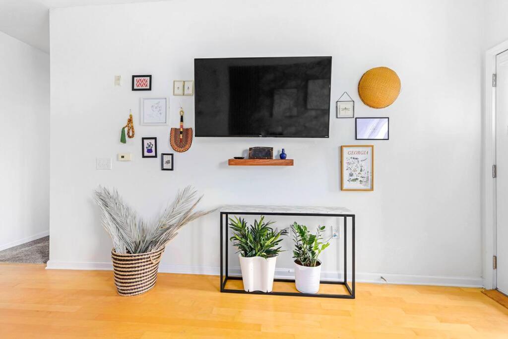 אטלנטה Entire Condo - Urban Safari In The Heart Of Atl מראה חיצוני תמונה