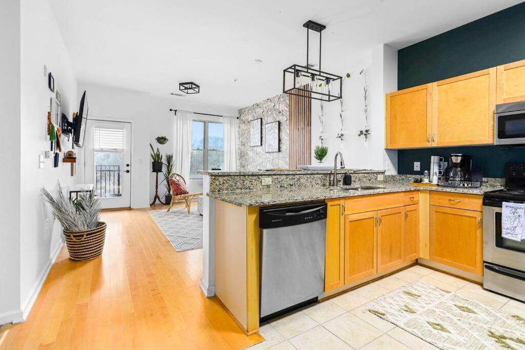 אטלנטה Entire Condo - Urban Safari In The Heart Of Atl מראה חיצוני תמונה