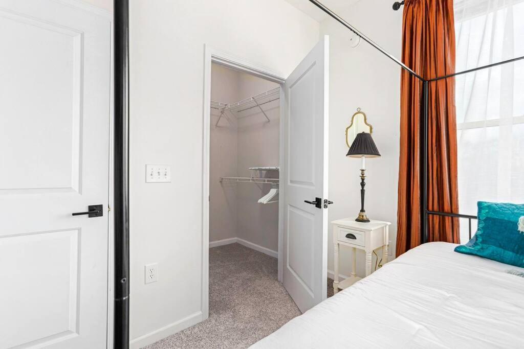 אטלנטה Entire Condo - Urban Safari In The Heart Of Atl מראה חיצוני תמונה